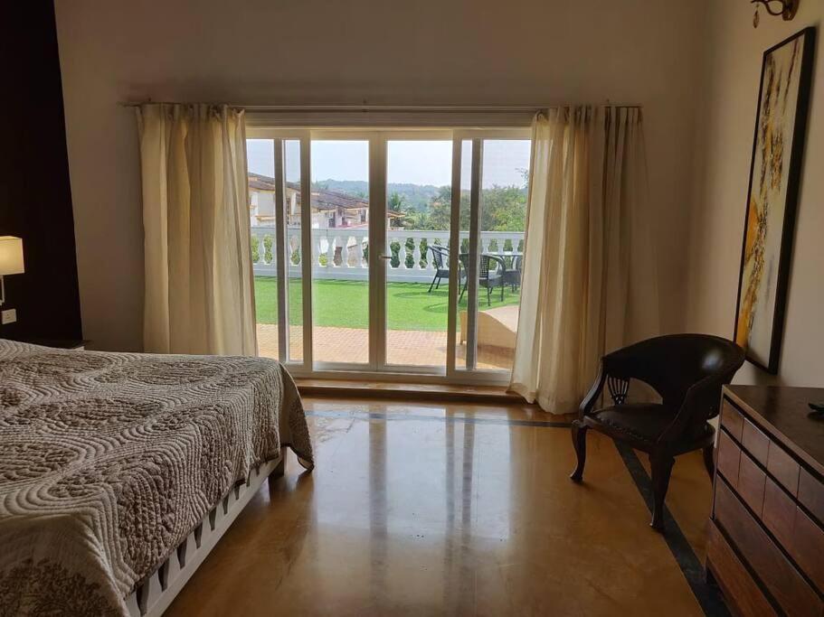 Villa Nazuri W Caretaker Кандолим Экстерьер фото
